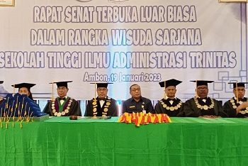 STIA Trinitas Ambon Gelar Wisuda Sarjana Ke-38