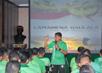 Kodam XVI/Pattimura Ikuti Launching Aplikasi ETWPAD dan Penyerahan Seragam PNS TNI AD