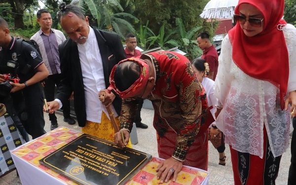 Renovasi Pura Siwa Stana Giri Tuntas