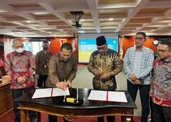 Gubernur Maluku Teken MoU dengan Perum Bulog