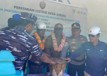 Listrik di Desa Ngaibor, Aru Diresmikan