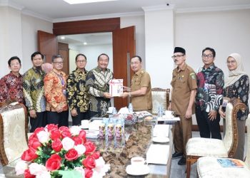 BPKP Maluku Serahkan Ikhtisar Hasil Pengawasan Intern Tahun 2022