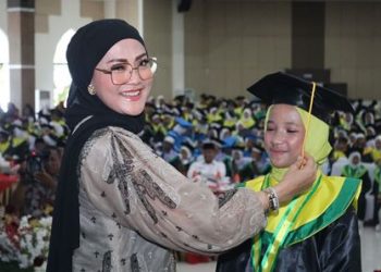 1.273 Santri dari 83 TPQ se-Kota Ambon mengikuti Wisuda Al-Qur’an Massal