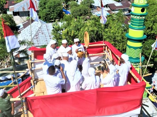 Gubernur Pasang Tiang Alif dan Resmikan Masjid Al-Muhajirin di Ori