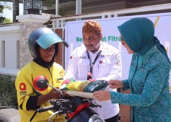 Baznas-TP PKK Maluku Bagi 600 Paket Bantuan untuk Ojol