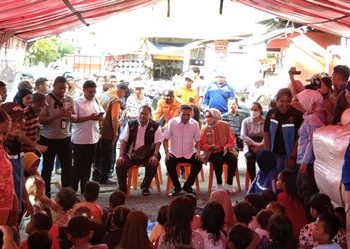 Pemkot Serahkan Bantuan Kemensos RI ke Korban Kebakaran