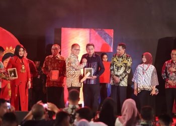 Pj Wali Kota Ambon Hadiri Gala Dinner APEKSI 2023 di Makassar