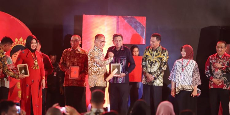Pj Wali Kota Ambon Hadiri Gala Dinner APEKSI 2023 di Makassar