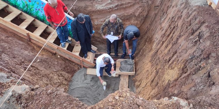 Letakan Batu Penjuru Pembangunan SLC GPM, Ini Pesan Menteri Investasi dan BKPM RI