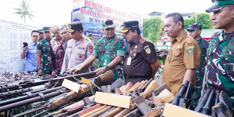 Kodam XVI/Pattimura Musnakan 723 Senjata Api Sisa Konflik