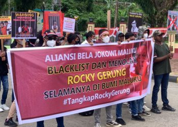 Aliansi Bela Jokowi Minta Polda Maluku Bubarkan Pendukung Rocky Gerung
