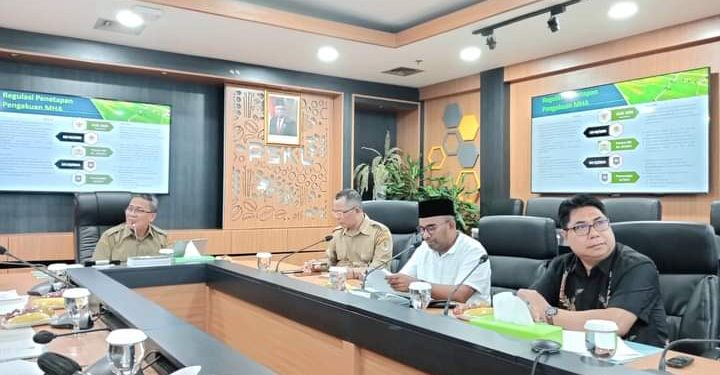 DPRD Konsultasi Ranperda Pengelolaan & Pemanfaatan Hutan Adat di Kementerian Kehutanan