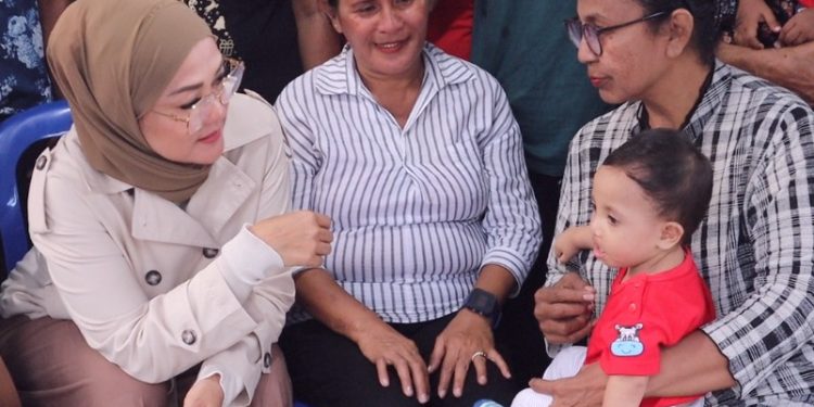 Widya Pratiwi Berbagi Kasih Dengan Anak Yatim Piatu dan Janda