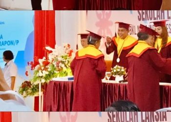 Perdana, Pemkot Ambon Wisudakan 31 Lansia KBKL Nusa Indah