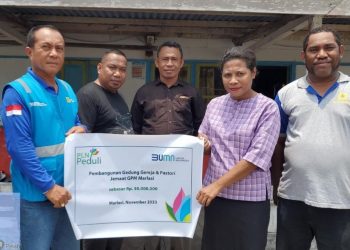 TJSL PLN Peduli Serahkan Bantuan Pembangunan Gedung Gereja & Pastori di Jemaat GPM Marlasi