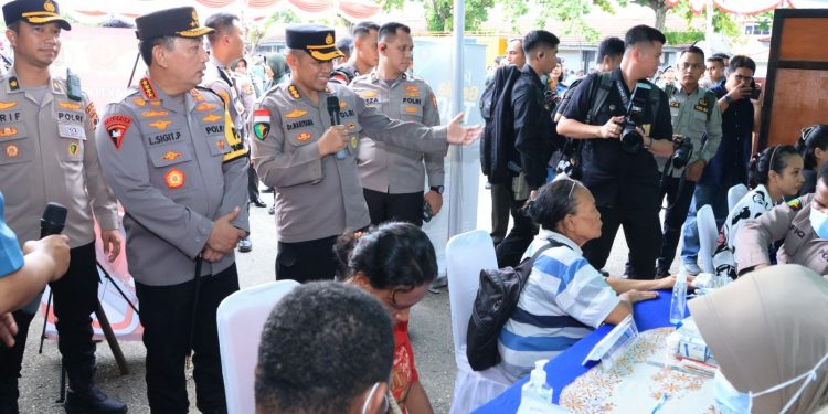Panglima TNI dan Kapolri Gelar Kegiatan Bhakti Sosial dan Bhakti Kesehatan