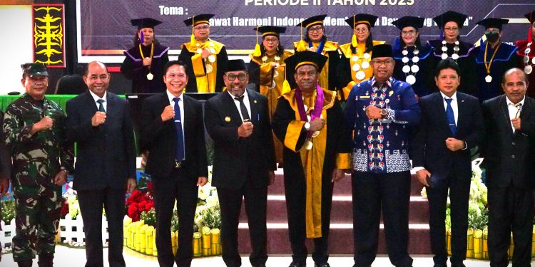IAKN Wisudakan 101 Sarjana, Ini Pesan Gubernur Maluku 