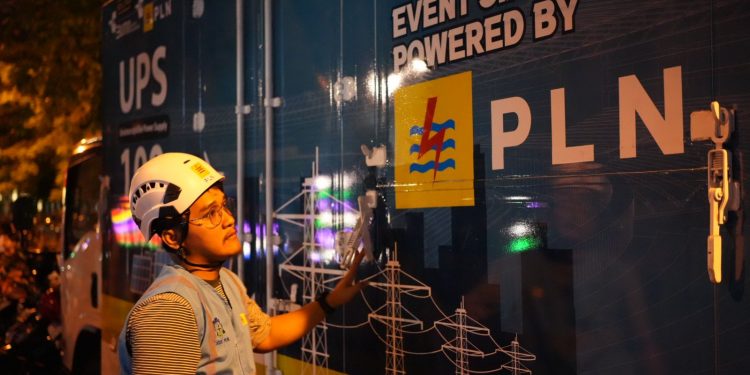 PLN Terjunkan Puluhan Personel dan Peralatan Back Up Demi Kelancaran Ibadah Persiapan Natal di Ambon