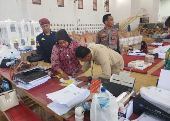 Polda Maluku Amankan Distribusi Surat Suara Tambahan ke KPU Tual dan Malra