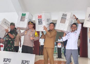 KPU Ambon Mulai Distribusi Logistik Pemilu ke 940 TPS