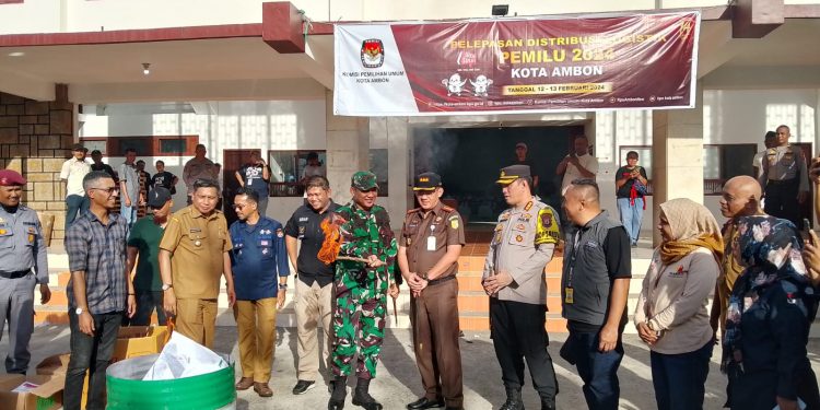 KPU Ambon Musnahkan 2.608 Lembar Surat Suara Rusak dan Lebih