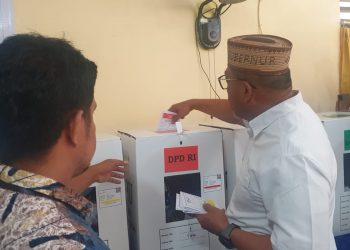 Gubernur Maluku Gunakan Hak Pilih di TPS 01 Kelurahan Tihu