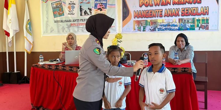 Polwan Polda Maluku Kembali Sosialisasi Bahaya Kasus Bullying dan Kekerasan Seksual