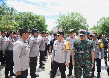 Kapolda dan Pangdam Sholat Dzuhur Berjamaah di Masjid Dusun Ori