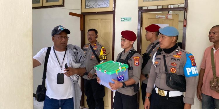 Polri Kawal Hasil Pemilu dari KPU Malra ke Ambon