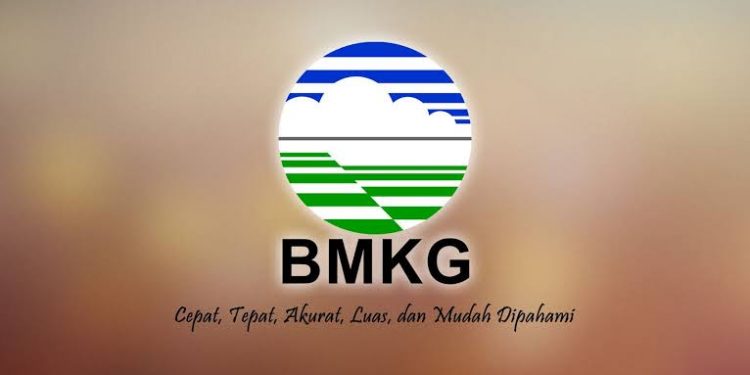 Cuaca Ekstrim, Warga Ambon di Himbau Waspada Sepekan Kedepan