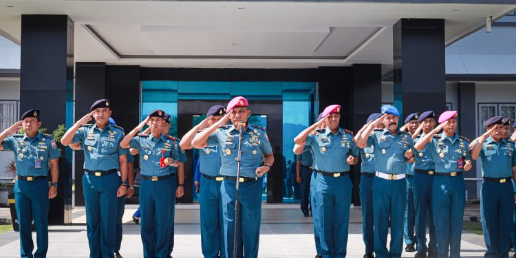 Lantamal IX Ambon Berangkatkan Casis TNI AL ke Malang dan Sorong