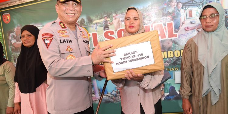 Hadiri Penutupan TMMD ke-119, Kapolda: Sinergitas TNI Polri untuk Rakyat Maluku