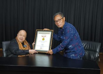 Gelar Donor Darah di 33 Provinsi, HUT Ke-7 SMSI Raih Penghargaan MURI