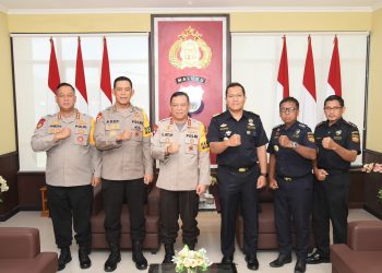 Kakanwil Bea dan Cukai Maluku Lakukan Silahturahmi di Polda Maluku 