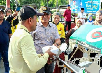 Danlantamal IX Ambon Gandeng Bikers Maxim Fighter Bagikan Takjil Buka Puasa