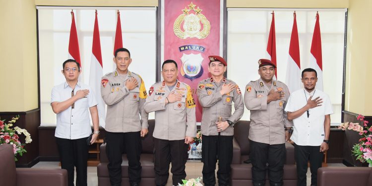 Kepala BNNP Lakukan Kunjungan ke Polda Maluku