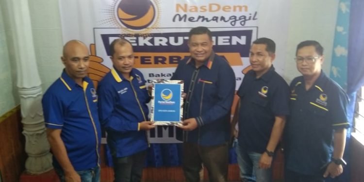 Ririmasse Orang Pertama Ambil Formulir Balon Walikota di DPD Partai Nasdem