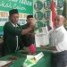 Dominggus Risaputty Kembalikan Berkas Pendaftaran Cabup SBB di DPC PKB 