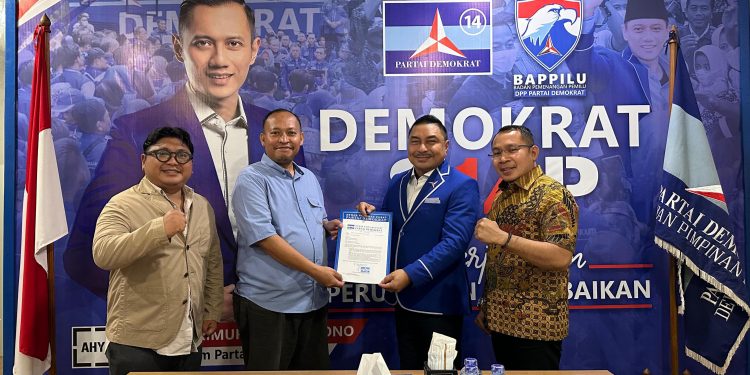 Dapat Surat Tugas Bapaslon, Michael Wattimena Ucapkan Terimakasih Kepada Ketum DPP dan Sekjen Partai Demokrat