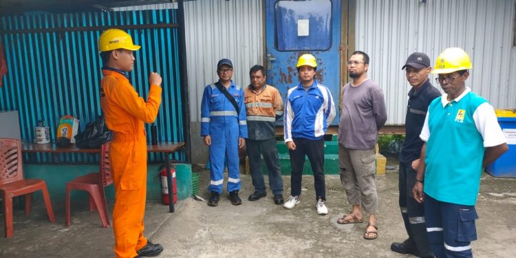 PLN UP3 Tual Lakukan Pemeliharaan Mesin Jelang Lebaran Idul Adha 1445 H