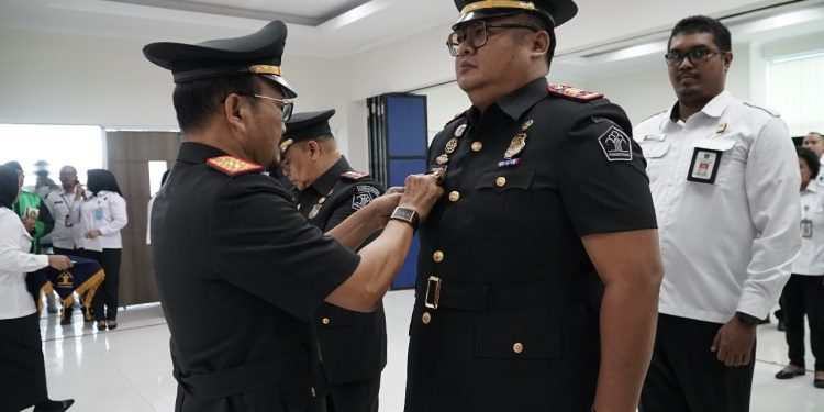 Kanwil Kumham Maluku Lantik 12 Orang Pejabat Manajerial dan Non Manajerial