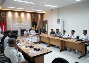 Kumham Maluku Gelas Rapat Evaluasi Capaian Kinerja dan Realisasi Anggaran Semester 1