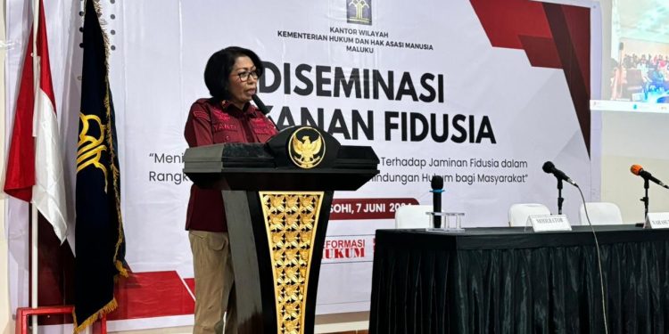 Tingkatkan Pemahaman Kepastian Hukum, Kemenkumham Maluku menggelar Diseminasi Fidusia di Masohi