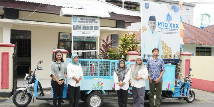 PLN UIW MMU Distribusi Gerobak Sampah Listrik Untuk Tiga Kelurahan di Ternate