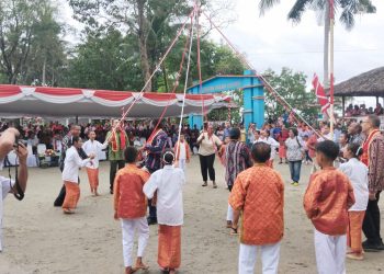 Rutong Perkenalkan Ekowisata Hutan Sagu dan Atraksi Budaya Kepada Peserta Sesdilu