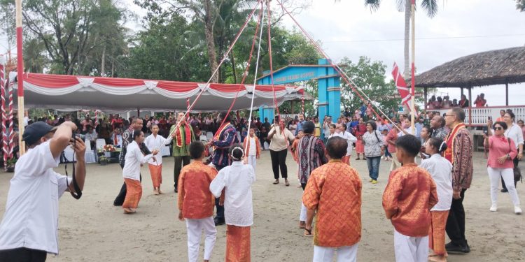 Rutong Perkenalkan Ekowisata Hutan Sagu dan Atraksi Budaya Kepada Peserta Sesdilu