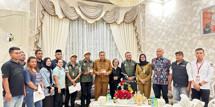 Jelang Pilkada 2024, KPUD Lakukan Coklit Kepada Pj. Walikota Ambon dan Keluarga