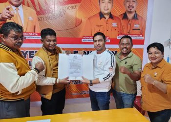 Bacalon Wawali Ambon Mus Mualim Terima Surat Tugas Dari Hanura