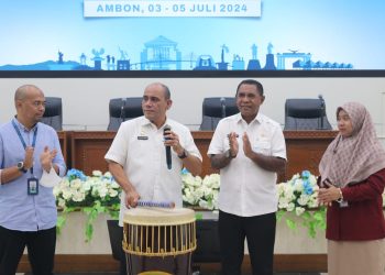 PLh Sekda Maluku Buka Bimtek Teknik Penyusunan Bisnis dan SPBE