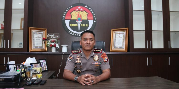 Polda Maluku Tegaskan Mantan Camat Taniwel Timur Sudah Jadi Tersangka dan DPO